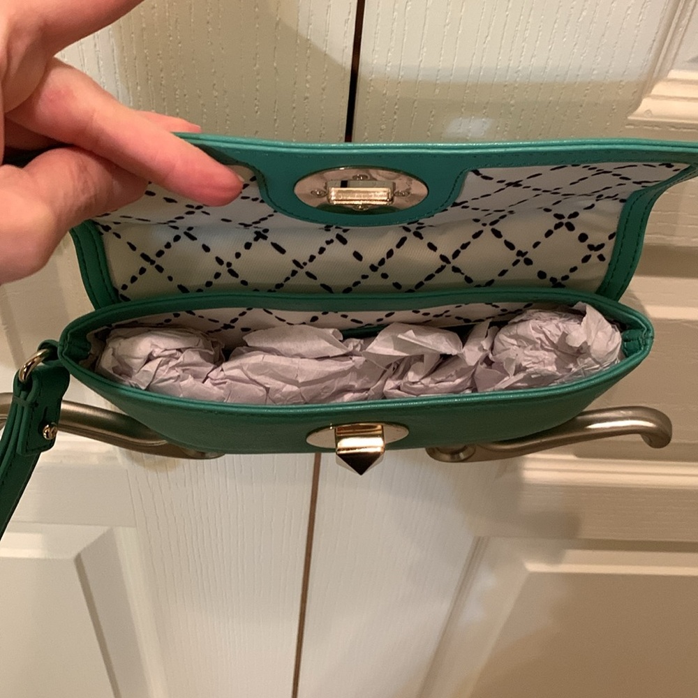 Kate Spade ♠️ Wristlet - Picture 6 of 12